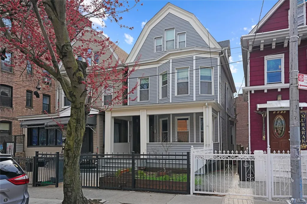 3020 Bainbridge Avenue Bronx NY 10458
