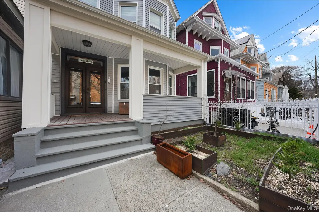 3020 Bainbridge Avenue Bronx NY 10458