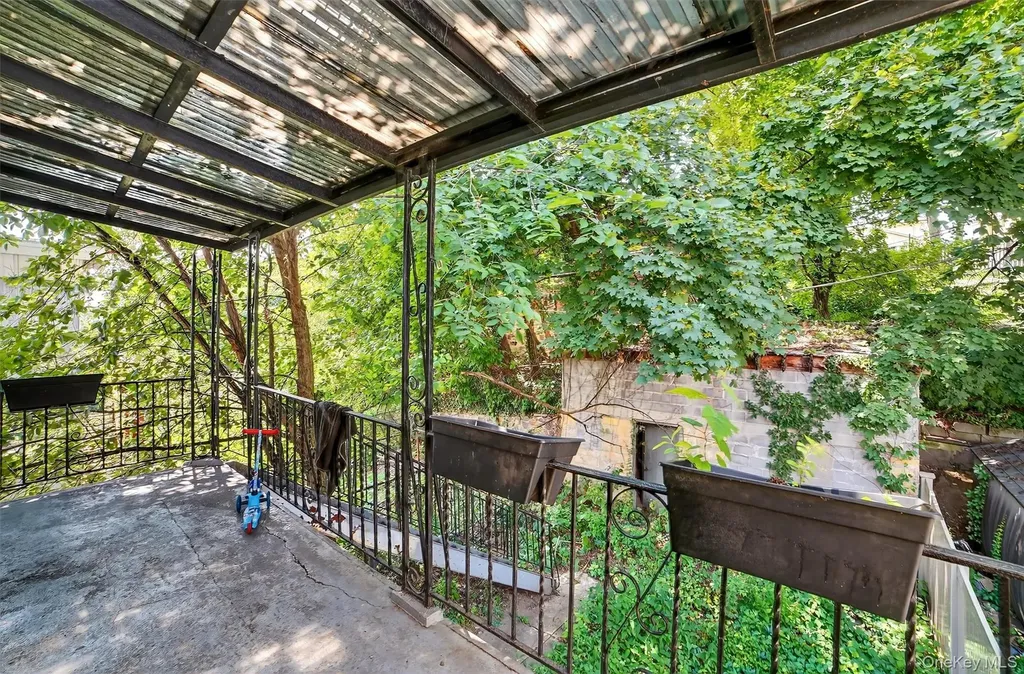 105 Palisade Avenue Yonkers NY 10701