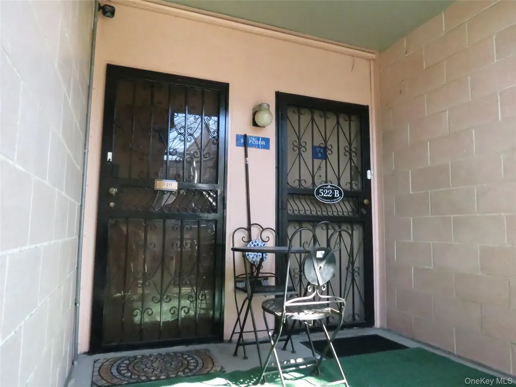 522 E 159th Street Bronx NY 10451
