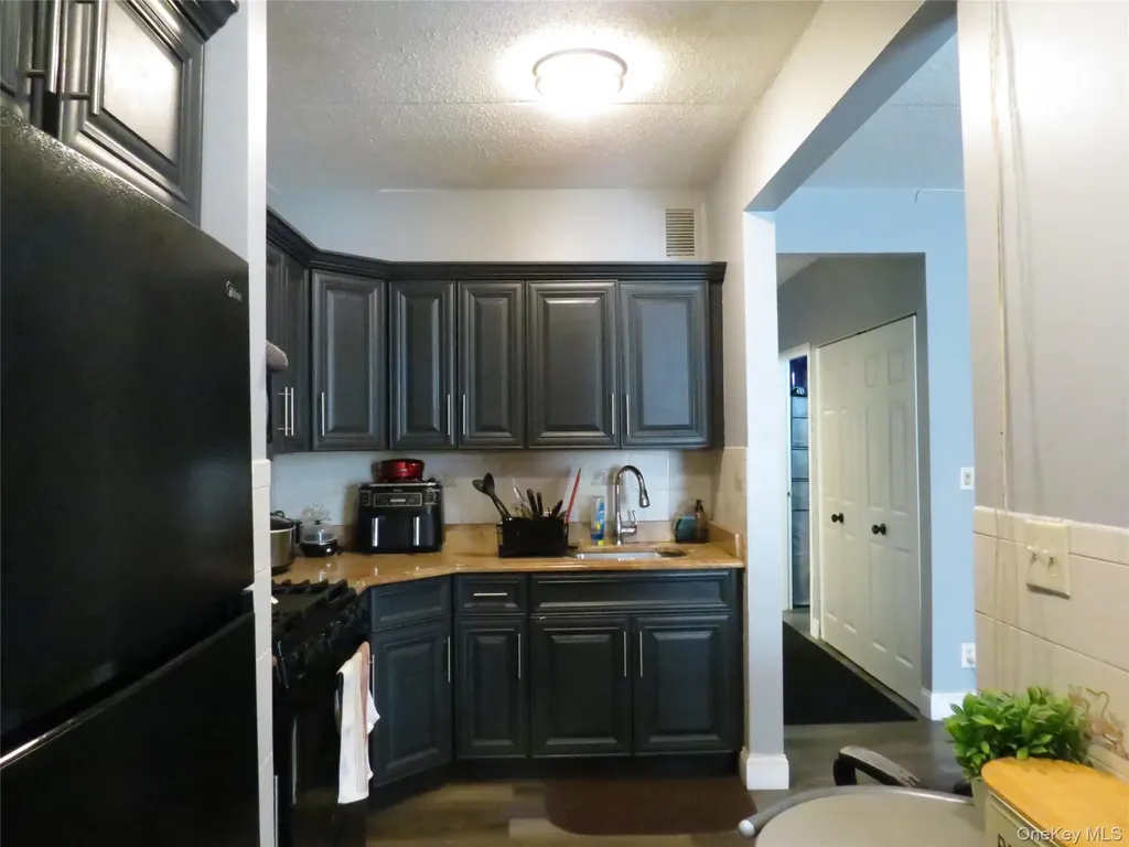 522 E 159th Street Bronx NY 10451