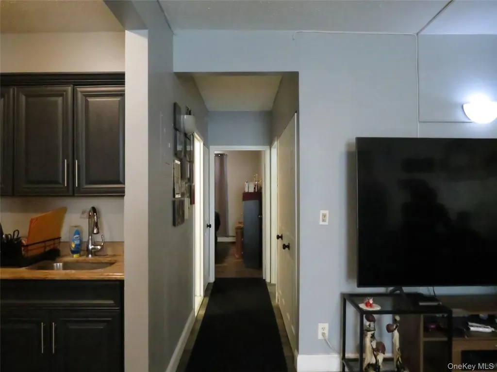 522 E 159th Street Bronx NY 10451