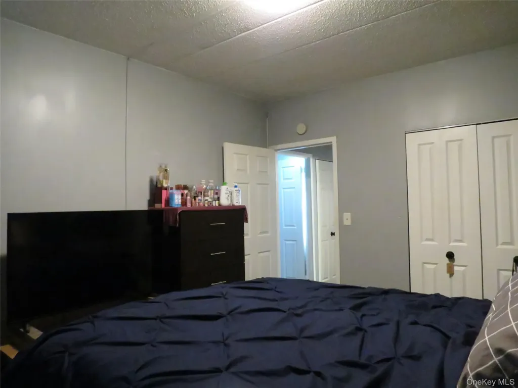 522 E 159th Street Bronx NY 10451