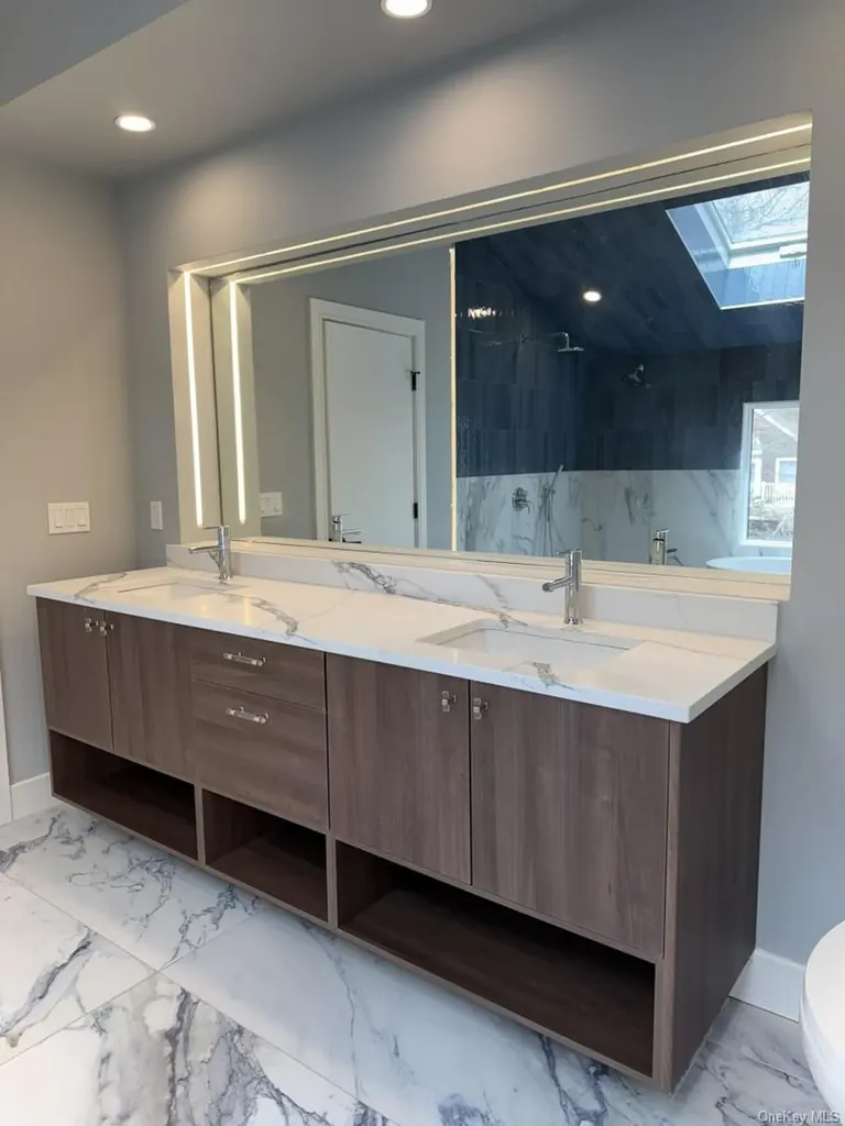 12 Plume Grass Way Westhampton NY 11977