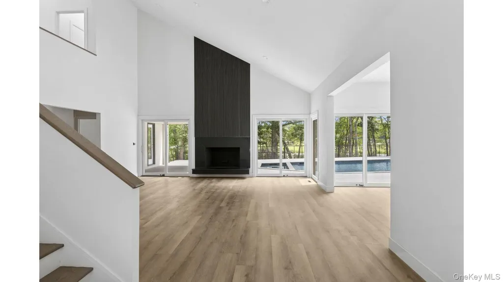12 Plume Grass Way Westhampton NY 11977