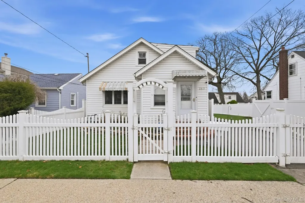 357 Kirkman Avenue Elmont NY 11003