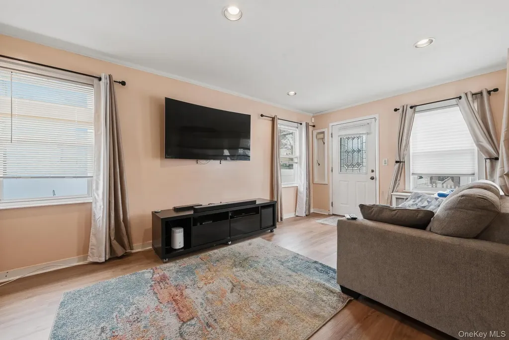 357 Kirkman Avenue Elmont NY 11003