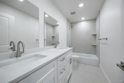 1 Dean Place Poughkeepsie NY 12601