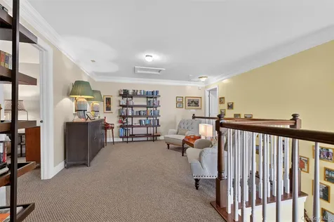17 Deforest Drive Cortlandt Manor NY 10567