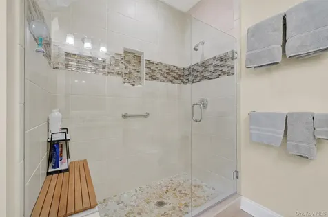 17 Deforest Drive Cortlandt Manor NY 10567