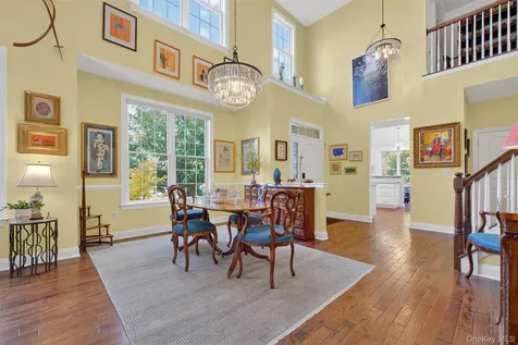 17 Deforest Drive Cortlandt Manor NY 10567