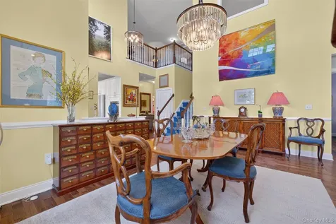 17 Deforest Drive Cortlandt Manor NY 10567