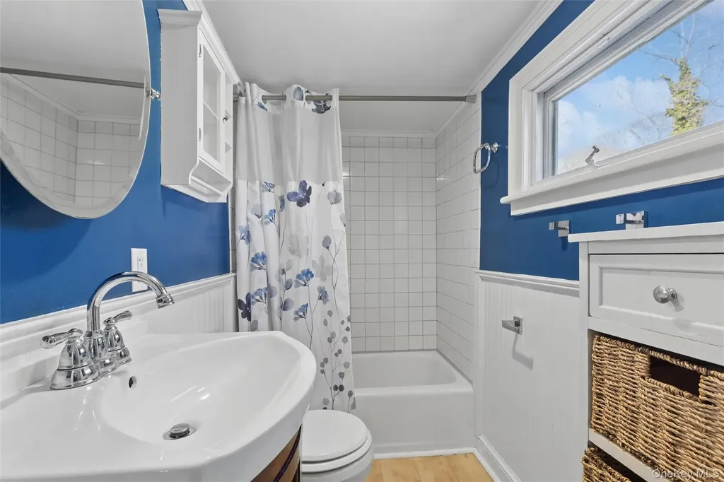 2100 Bay Avenue Mattituck NY 11952
