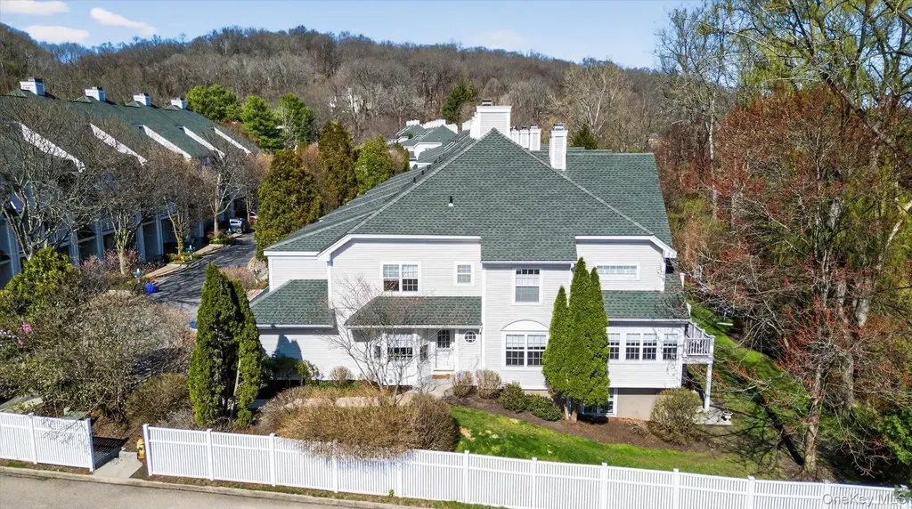 2 Lake Marie Lane Bedford Hills NY 10507