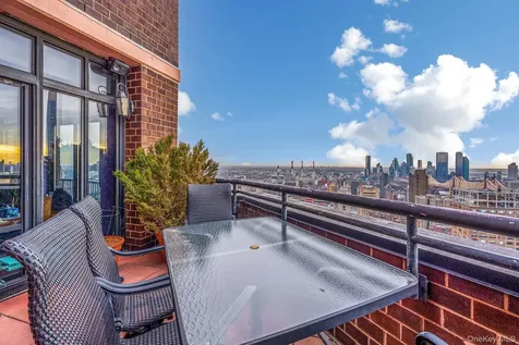 304 E 65th Street New York (manhattan) NY 10065