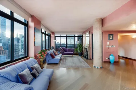 304 E 65th Street New York (manhattan) NY 10065