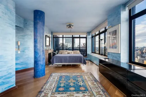 304 E 65th Street New York (manhattan) NY 10065