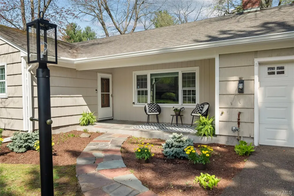 4 Richard Terrace Hartsdale NY 10530