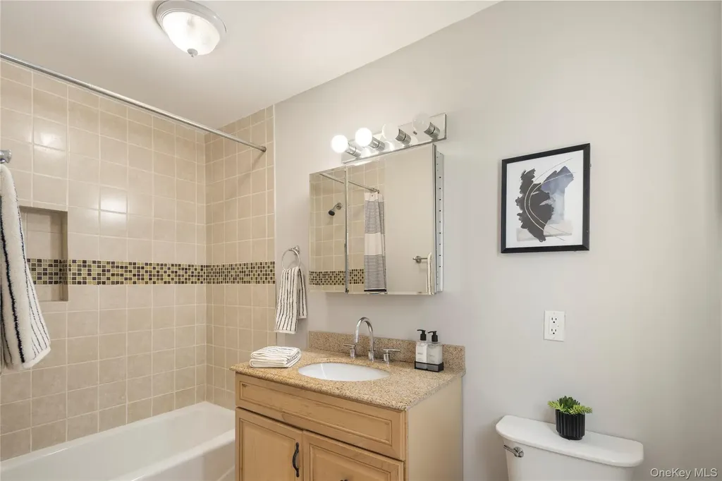 4 Richard Terrace Hartsdale NY 10530