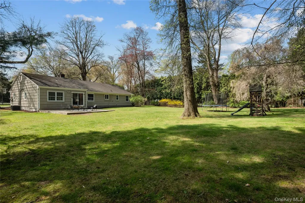 4 Richard Terrace Hartsdale NY 10530