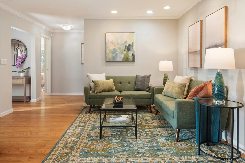 4 Richard Terrace Hartsdale NY 10530