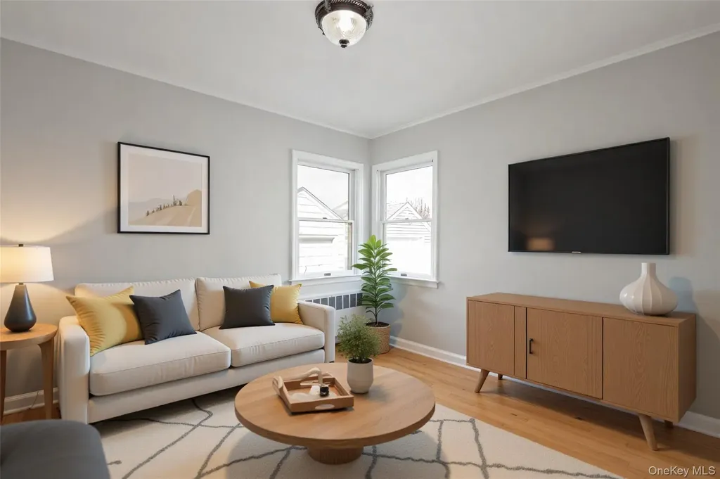 227 Columbus Parkway Mineola NY 11501