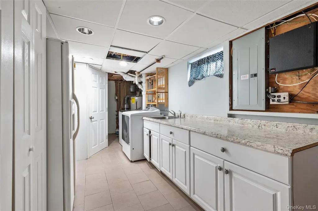 227 Columbus Parkway Mineola NY 11501