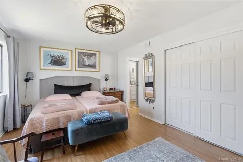 119 Village Road Yorktown Heights NY 10598