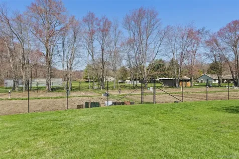 119 Village Road Yorktown Heights NY 10598
