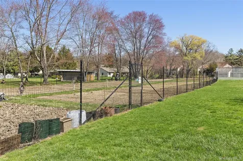 119 Village Road Yorktown Heights NY 10598