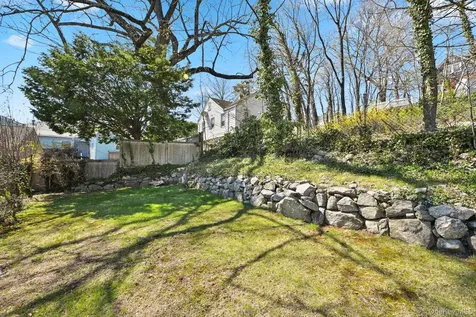 50 Sherwood Drive Larchmont NY 10538