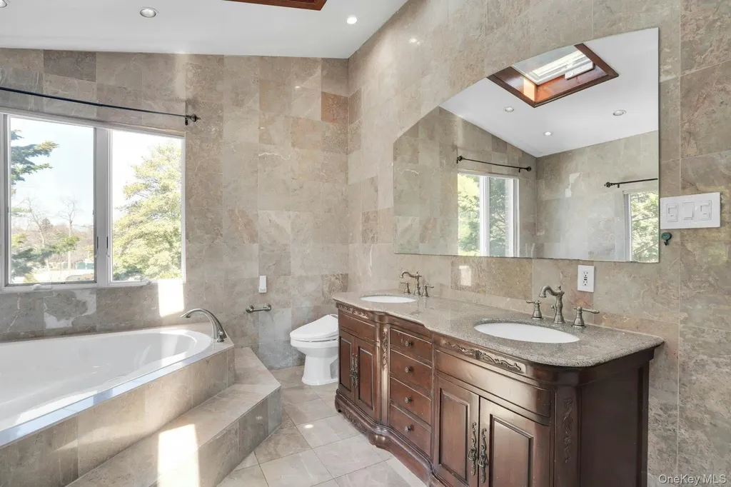 12 Bagatelle Road Dix Hills NY 11746