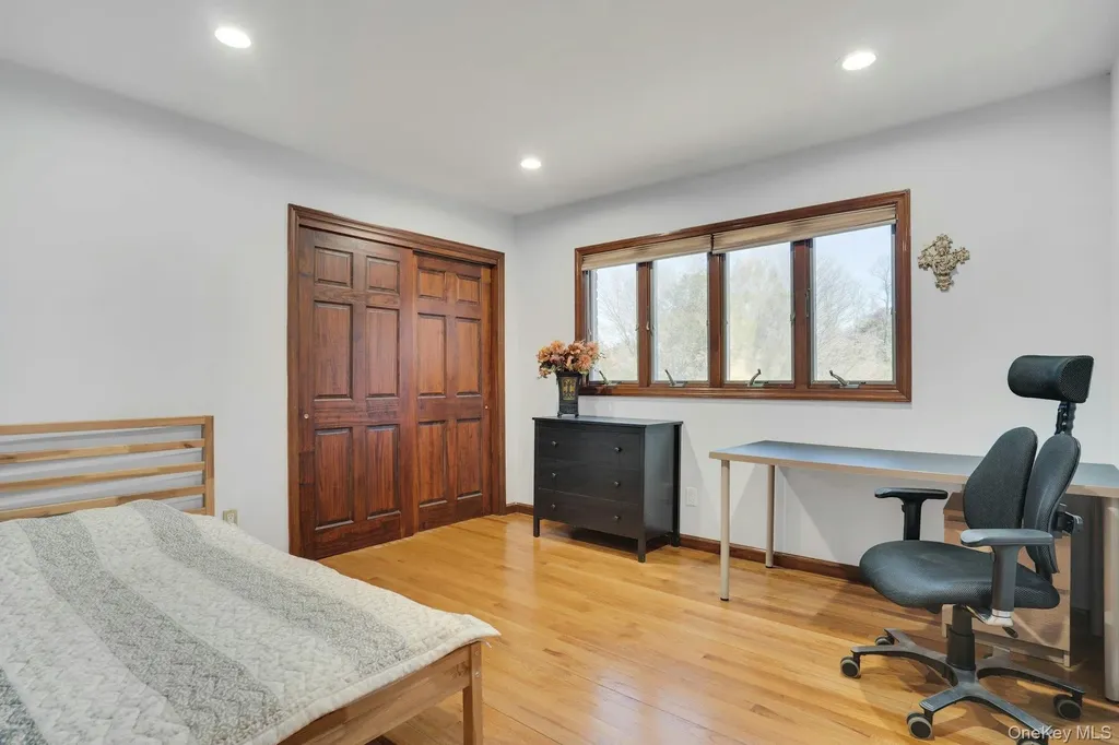 12 Bagatelle Road Dix Hills NY 11746