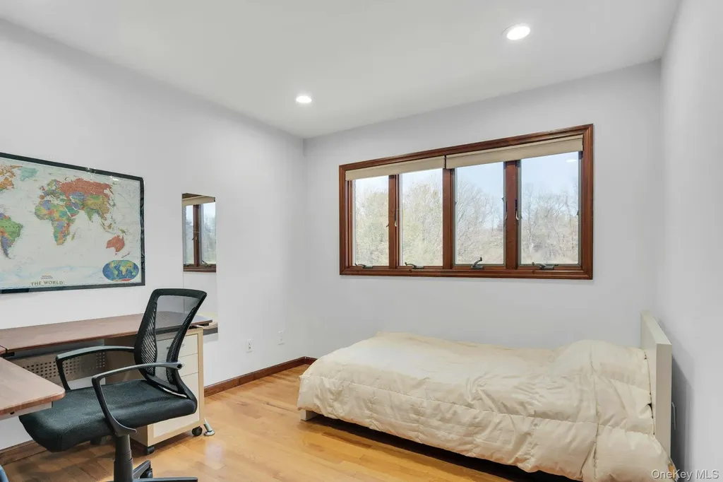 12 Bagatelle Road Dix Hills NY 11746