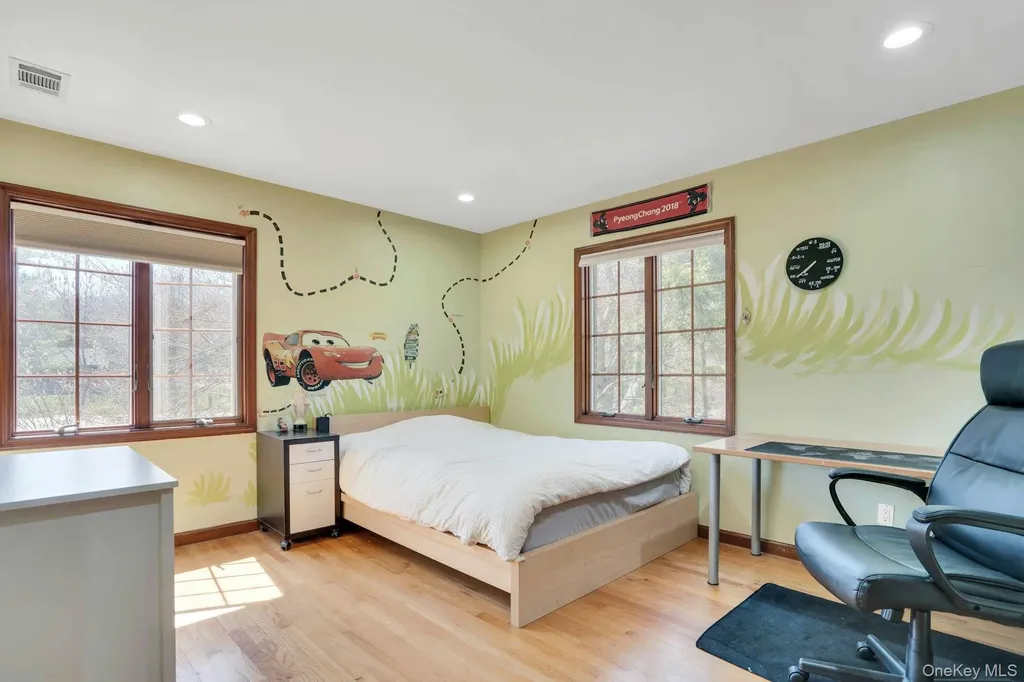 12 Bagatelle Road Dix Hills NY 11746