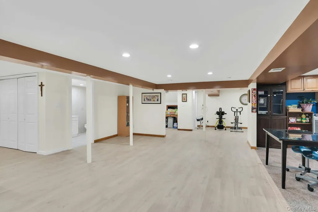 12 Bagatelle Road Dix Hills NY 11746
