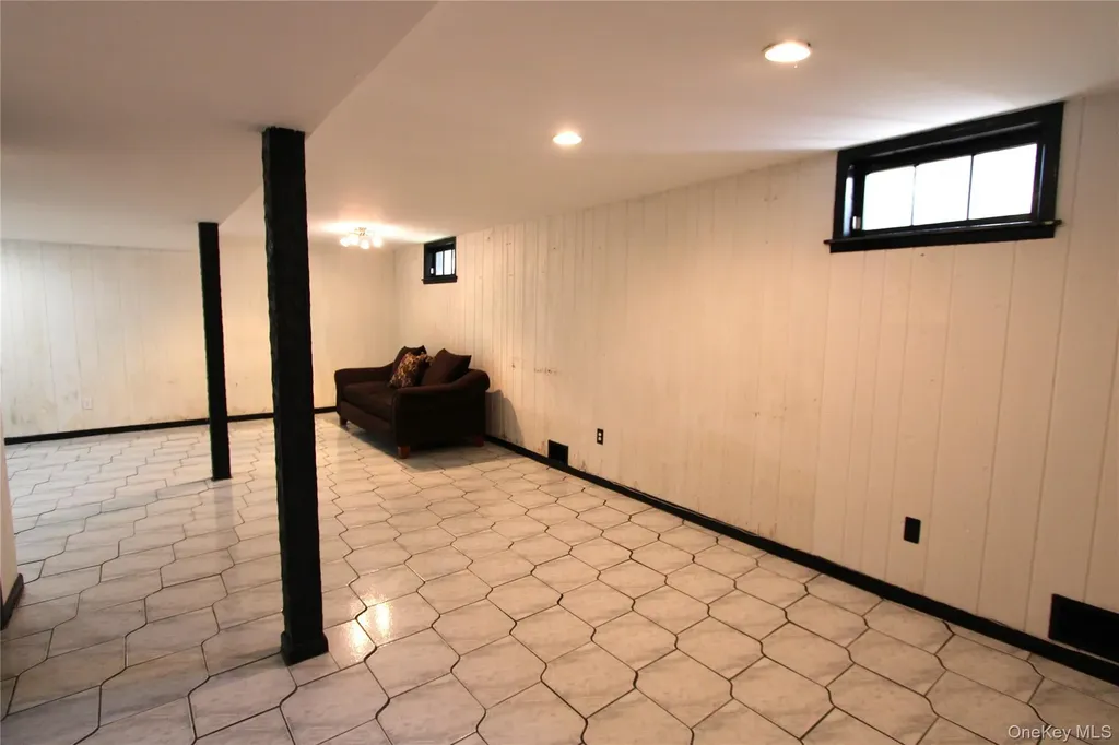 170 Pembrook Drive Yonkers NY 10710