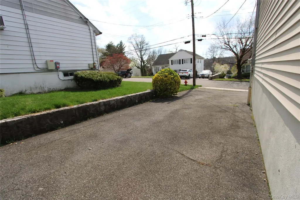170 Pembrook Drive Yonkers NY 10710