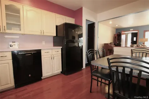 170 Pembrook Drive Yonkers NY 10710