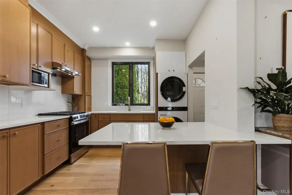 423 Halstead Avenue Mamaroneck NY 10543