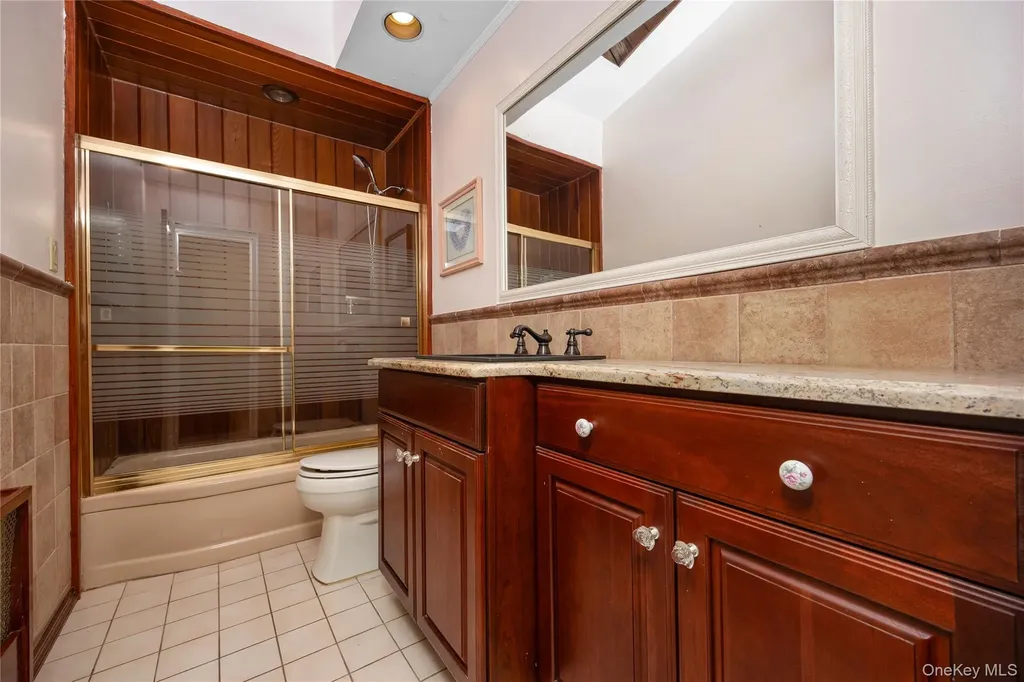55 Amherst Drive Massapequa NY 11758