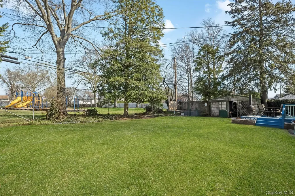 55 Amherst Drive Massapequa NY 11758
