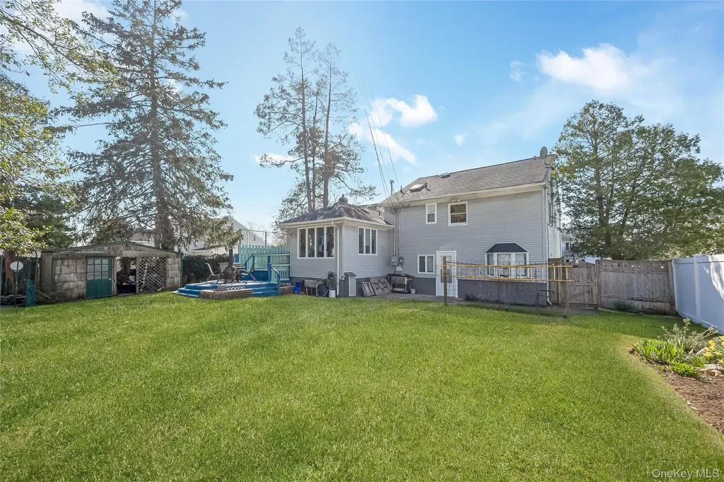 55 Amherst Drive Massapequa NY 11758