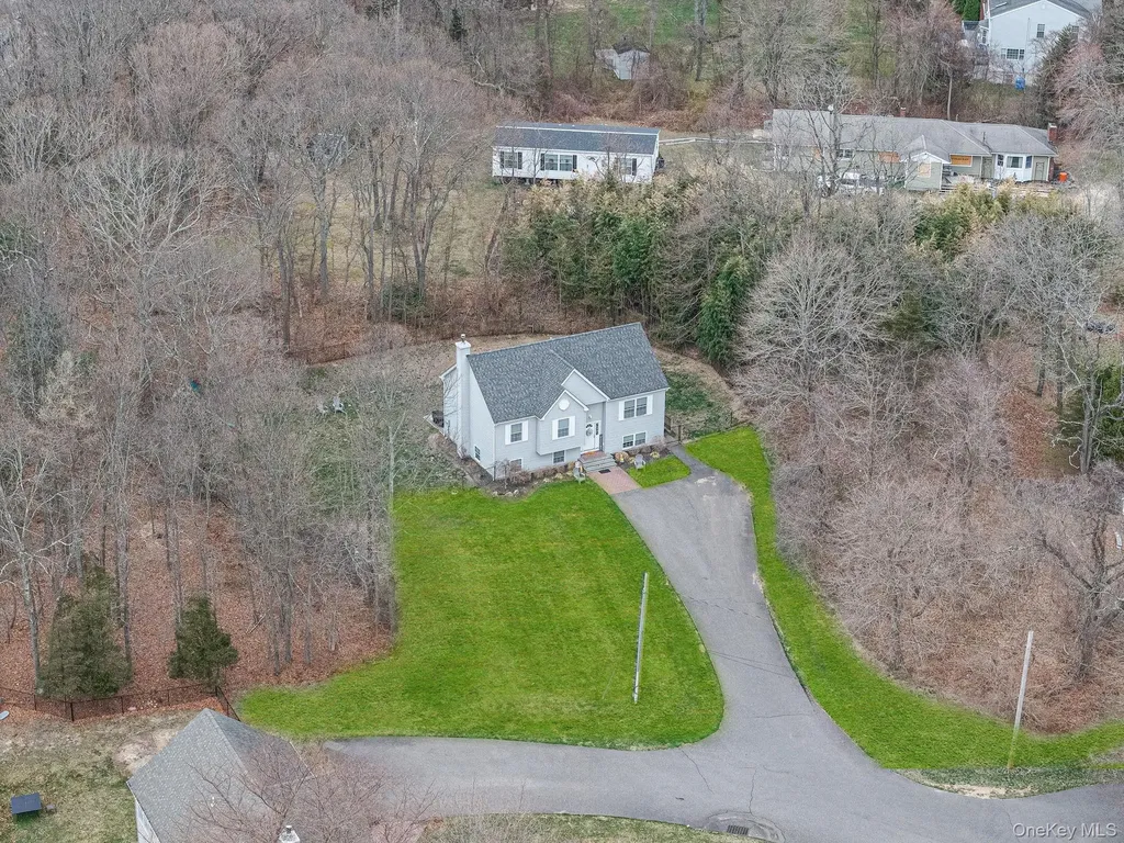 268 Holbrook Road Ronkonkoma NY 11779