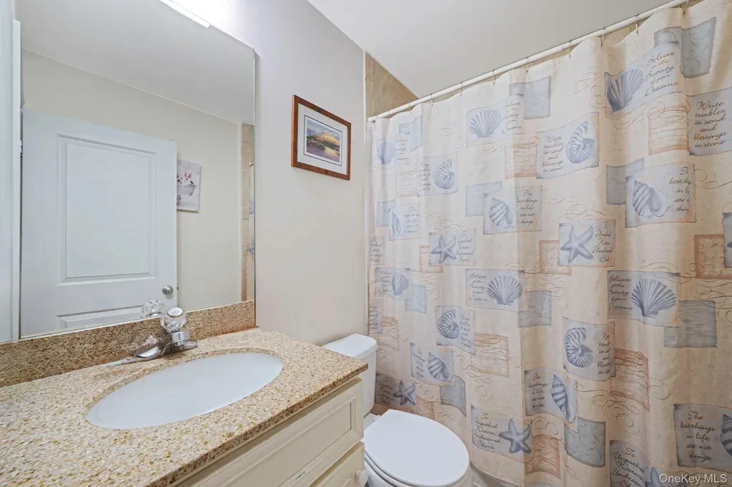 268 Holbrook Road Ronkonkoma NY 11779