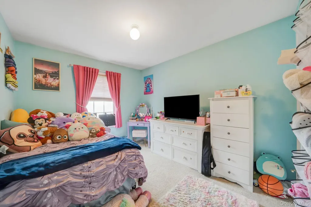 268 Holbrook Road Ronkonkoma NY 11779