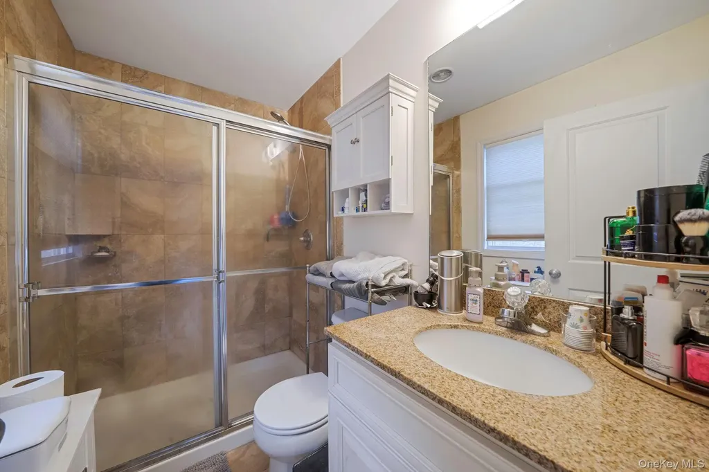 268 Holbrook Road Ronkonkoma NY 11779