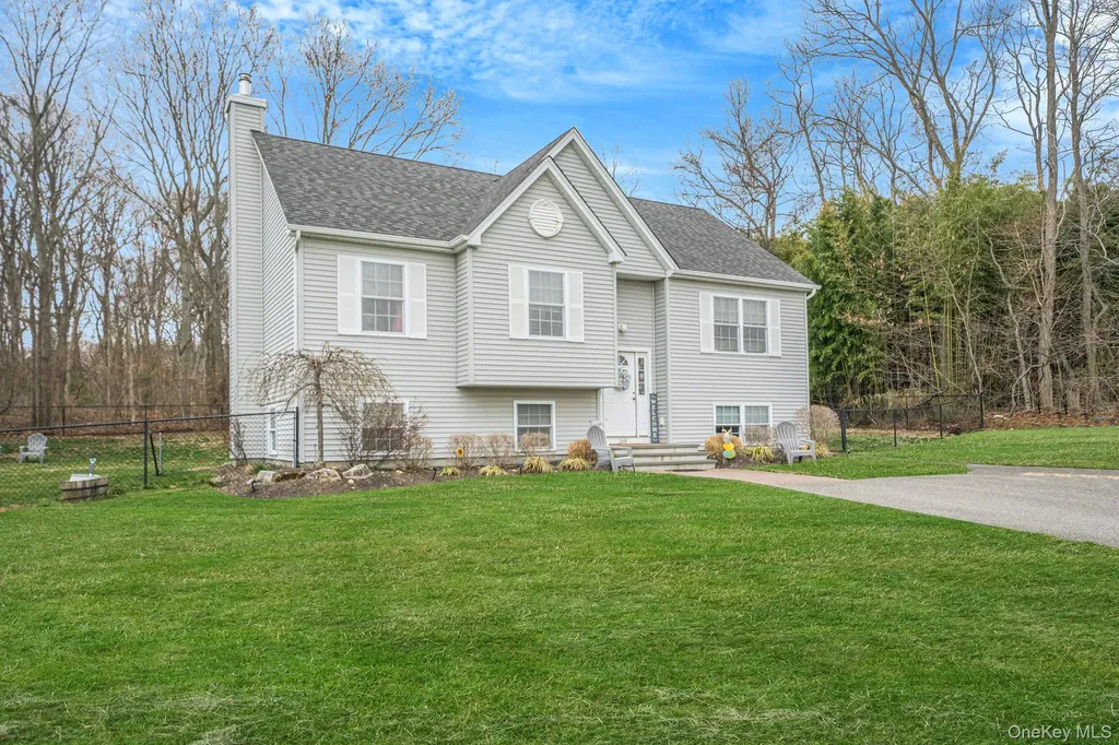 268 Holbrook Road Ronkonkoma NY 11779
