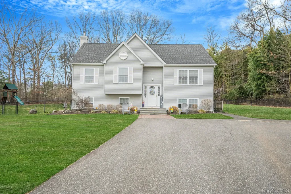 268 Holbrook Road Ronkonkoma NY 11779