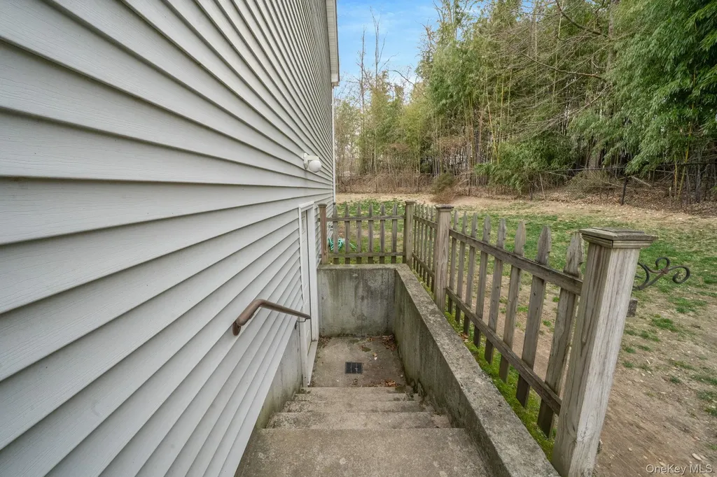 268 Holbrook Road Ronkonkoma NY 11779